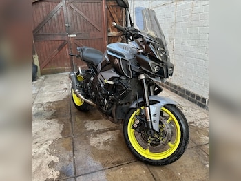 Used Yamaha MT-10 2017 for sale - bike-78093806: Photo