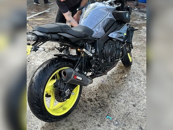 Used Yamaha MT-10 2017 for sale - bike-78093806: Photo