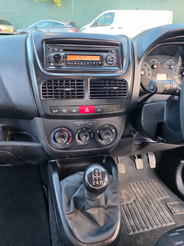 Used Vauxhall Combo 2018 for sale - 76027962: Photo 12