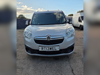 Used Vauxhall Combo 2018 for sale - 76027962: Photo 3