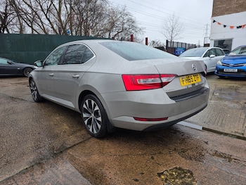Used Skoda Superb 2016 for sale - 77461895: Photo