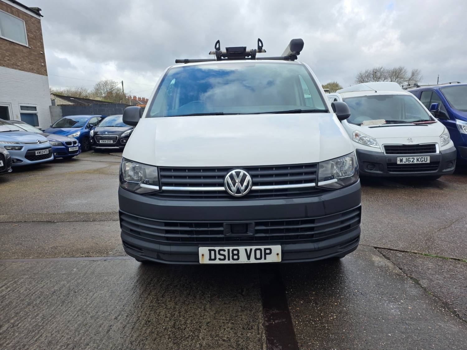 Used Volkswagen Transporter 2018 for sale - 78011736: Photo 2