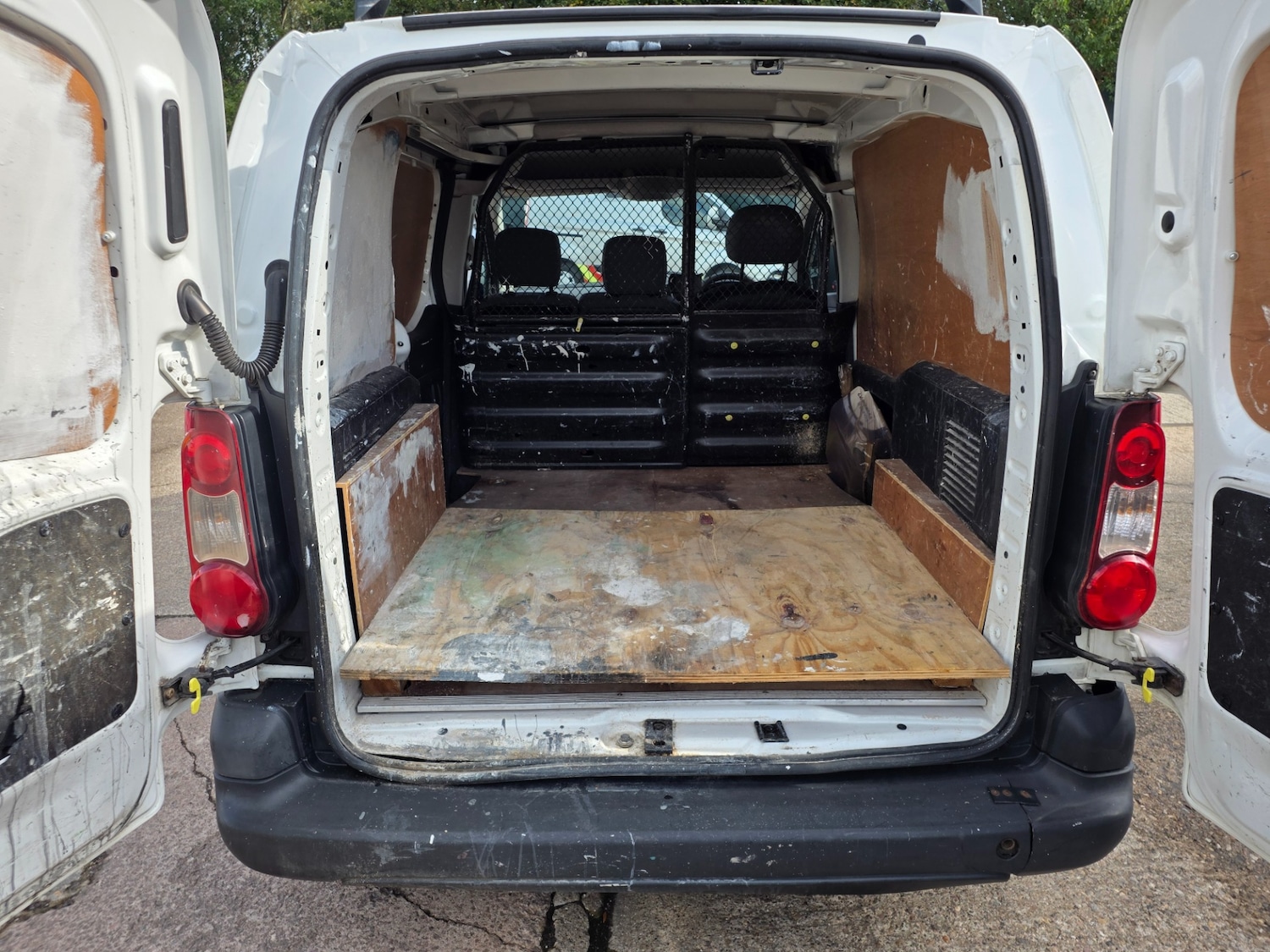 Used Peugeot Partner 2015 for sale - 76130345: Photo 10