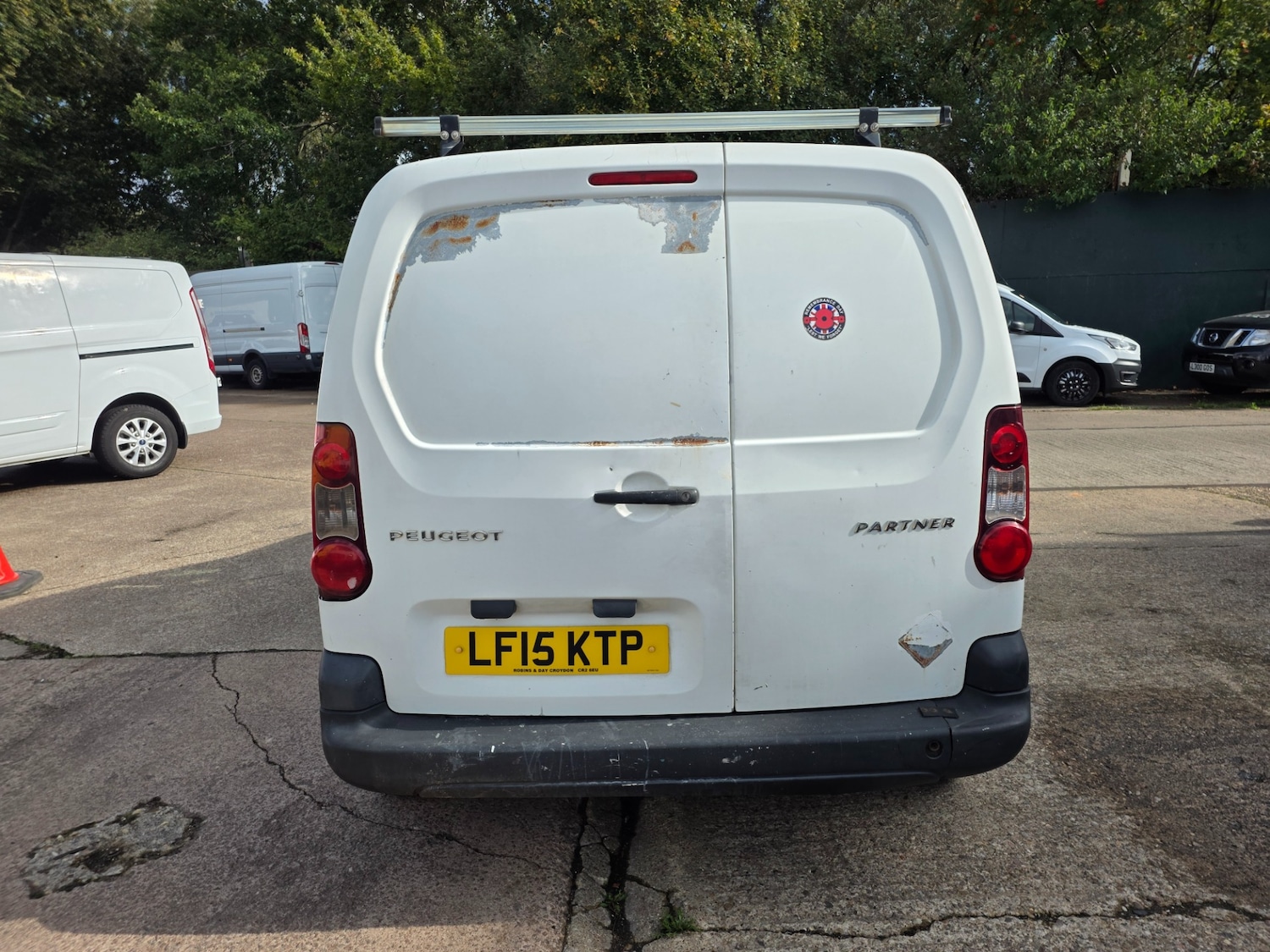 Used Peugeot Partner 2015 for sale - 76130345: Photo 5