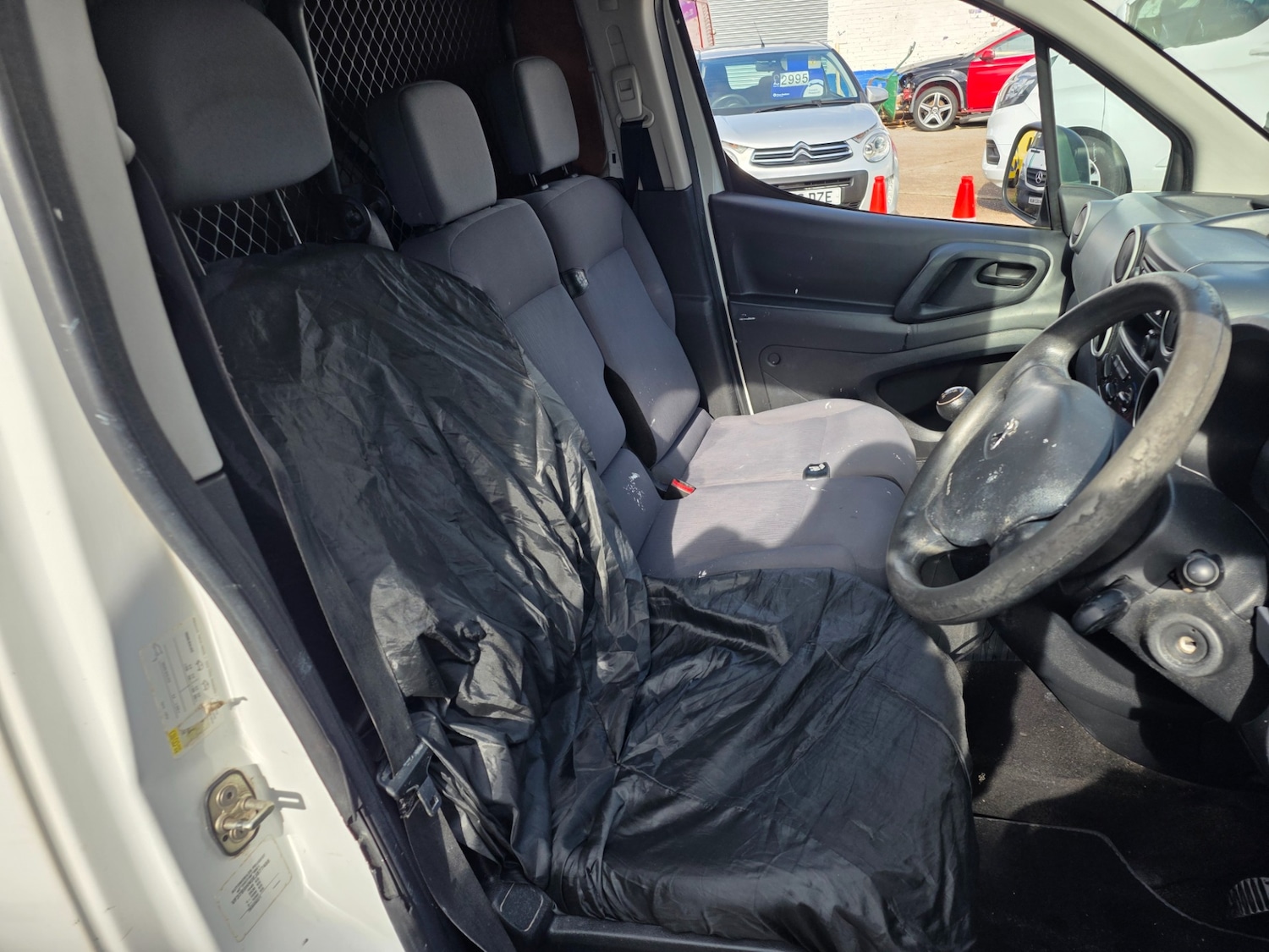 Used Peugeot Partner 2015 for sale - 76130345: Photo 7