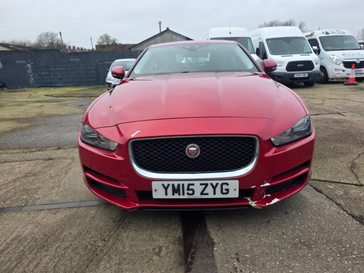 Used Jaguar XE 2015 for sale - 77326608: Photo 2