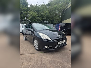 Used Peugeot 5008 2012 for sale - 79775700: Photo