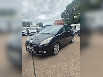 Used Peugeot 5008 2012 for sale - 79775700: Photo