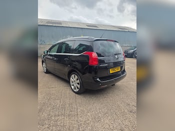 Used Peugeot 5008 2012 for sale - 79775700: Photo