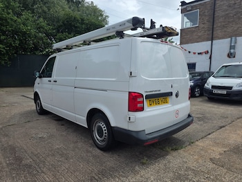 Used Volkswagen Transporter 2018 for sale - 78767487: Photo