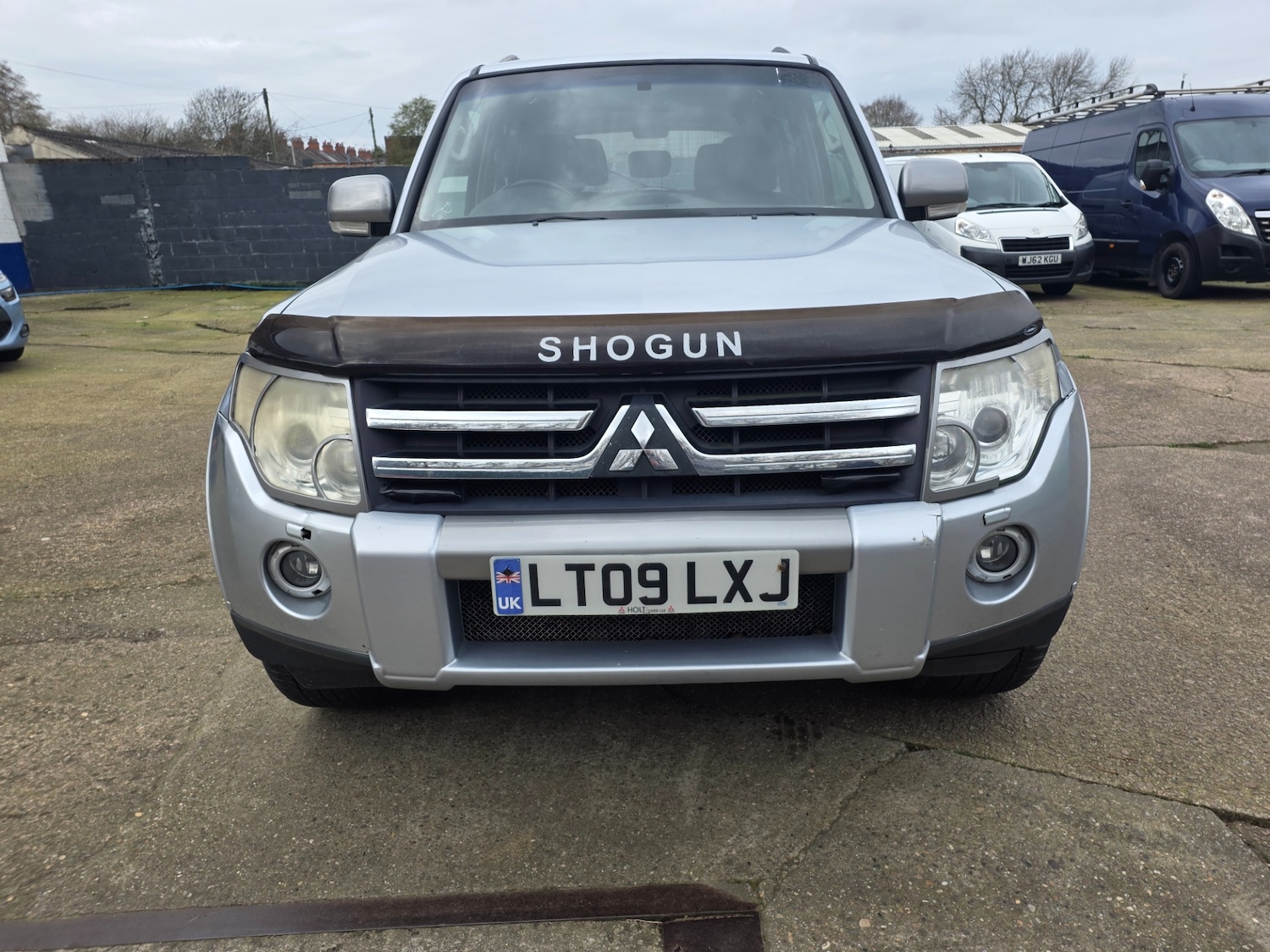 Used Mitsubishi Shogun 2009 for sale - 77735633: Photo 2