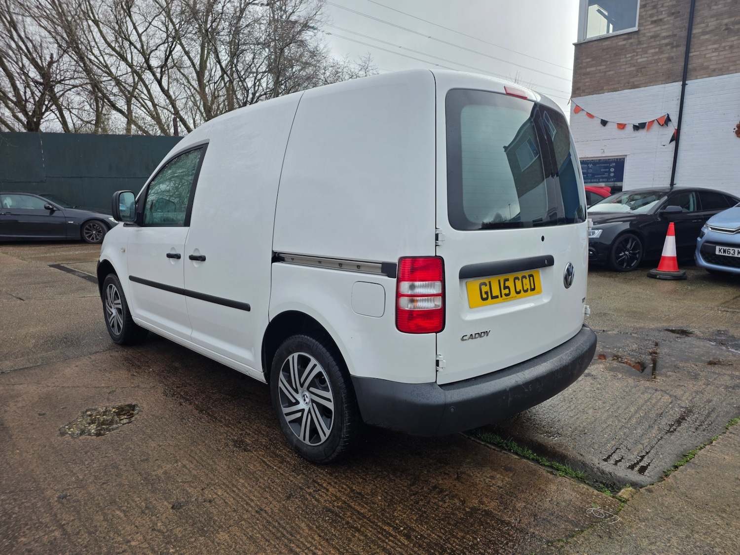 Used Volkswagen Caddy 2015 for sale - 77694720: Photo 4