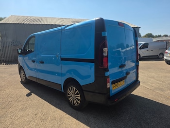 Used Vauxhall Vivaro 2015 for sale - 79491707: Photo