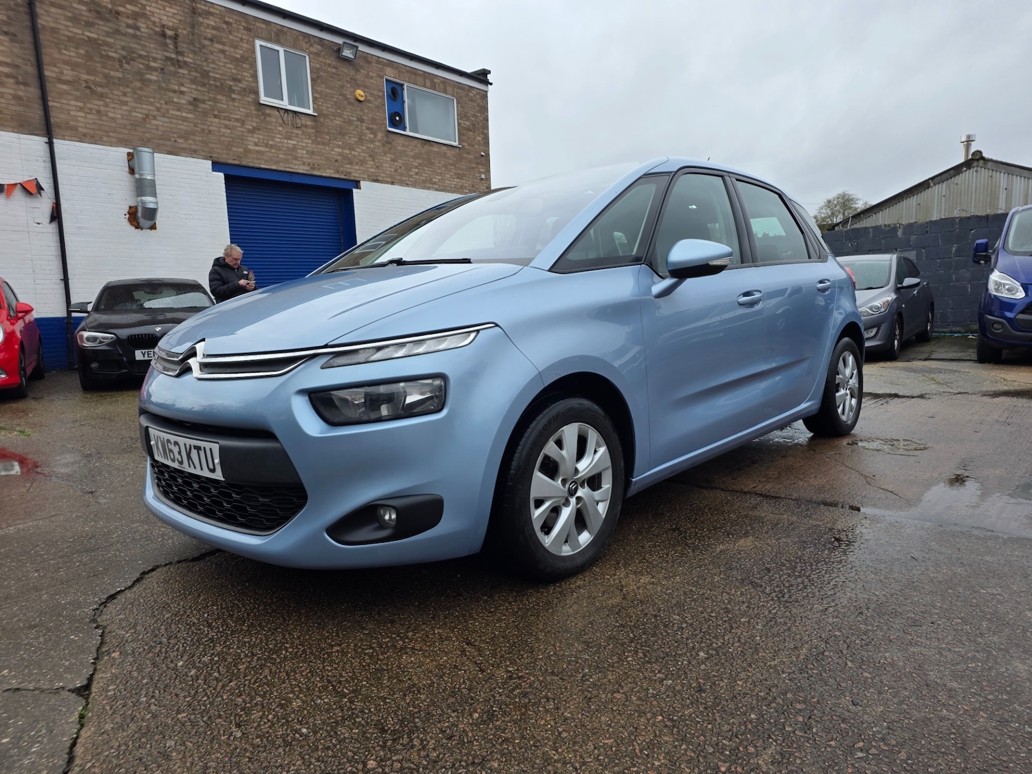 Used Citroen C4 Picasso 2014 for sale - 77618401: Photo 3