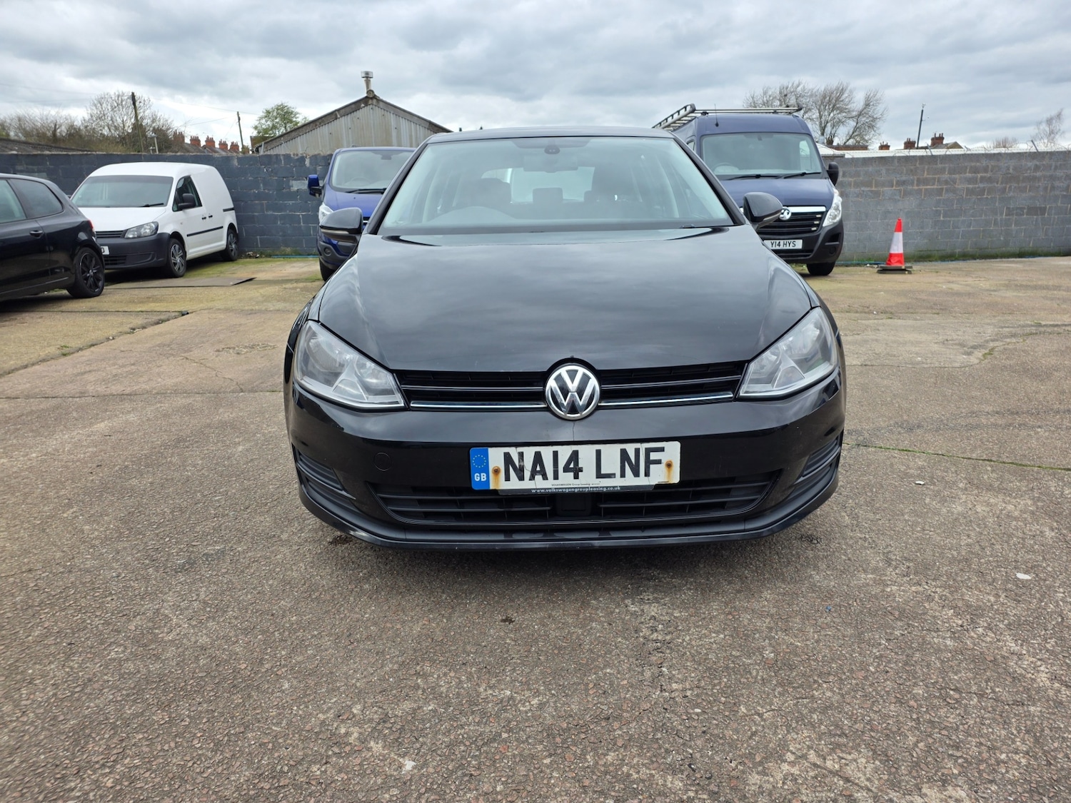 Used Volkswagen Golf 2014 for sale - 77818266: Photo 2