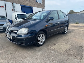 Used Nissan Almera Tino 2004 for sale - 75662276: Photo
