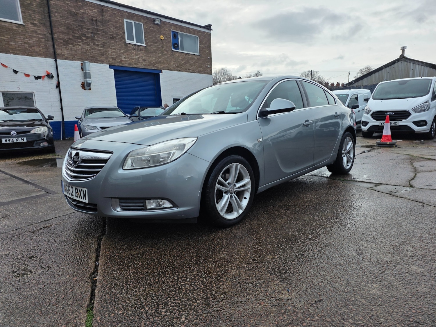 Used Vauxhall Insignia 2013 for sale - 77151957: Photo 3