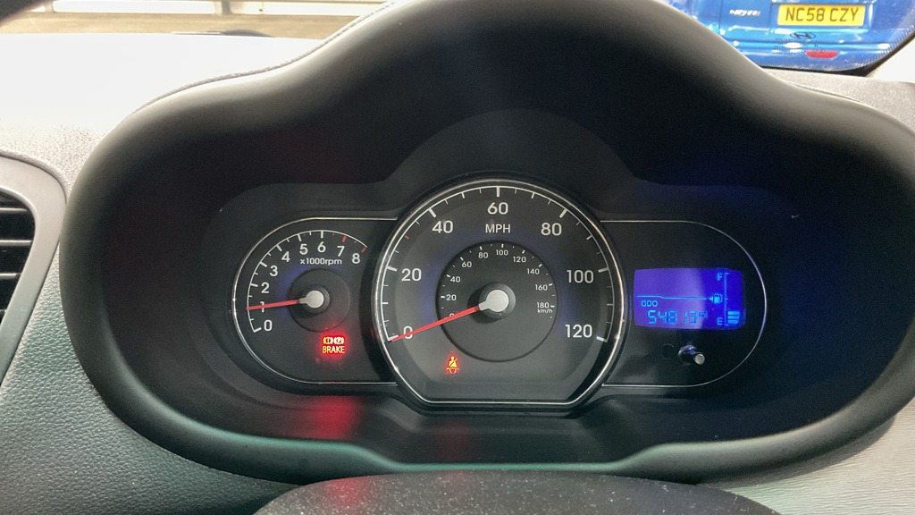 Used Hyundai i10 2011 for sale - 77020659: Photo 10