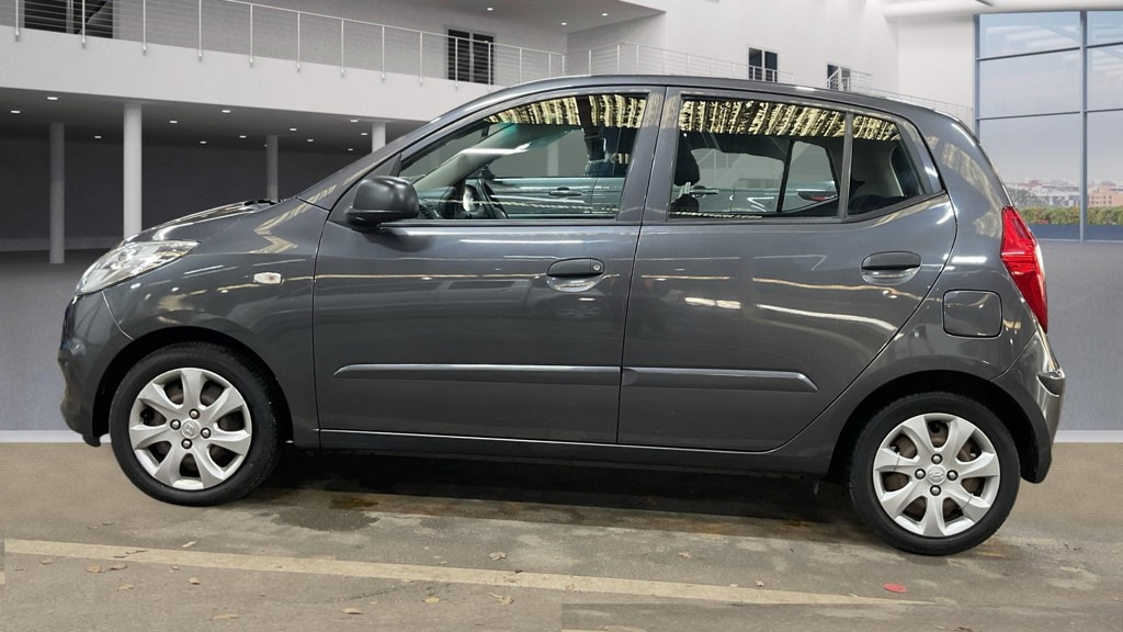 Used Hyundai i10 2011 for sale - 77020659: Photo 6