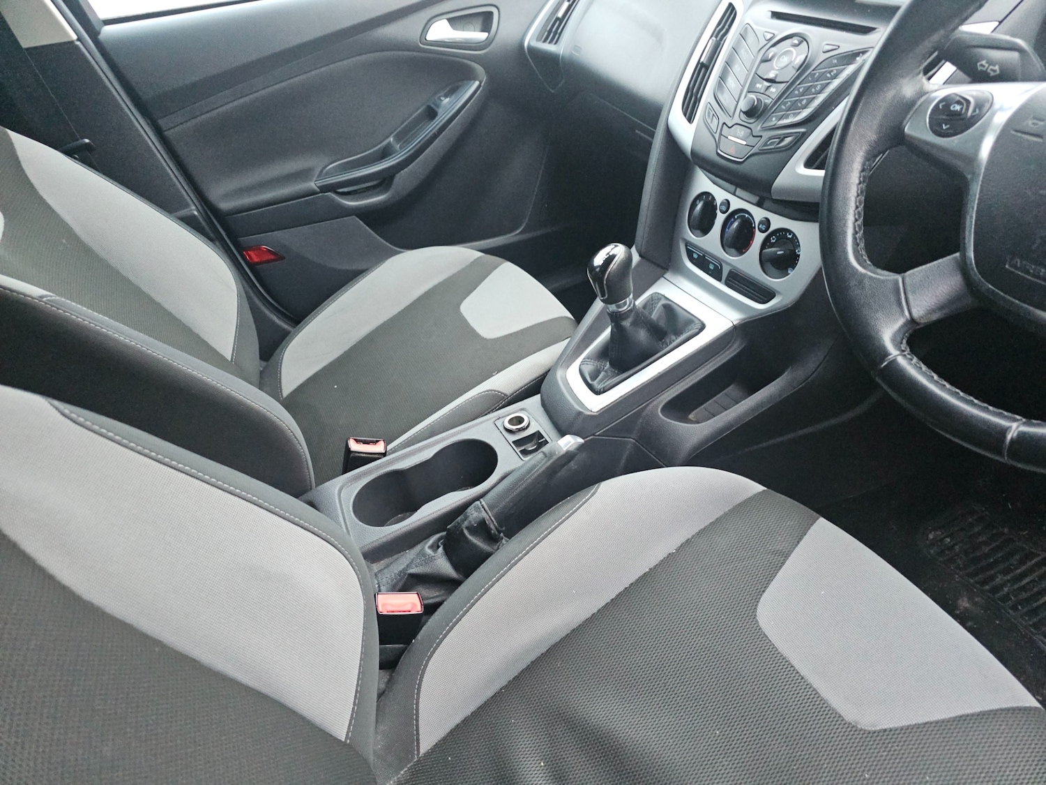 Used Ford Focus 2011 for sale - 77357472: Photo 9