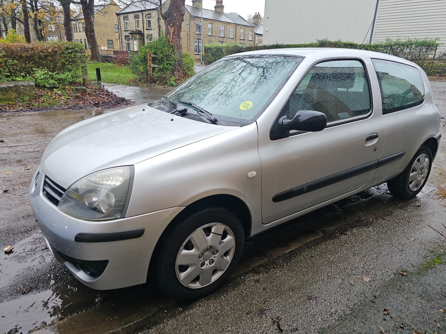 Used Renault Clio 2008 for sale - 76599573: Photo 2