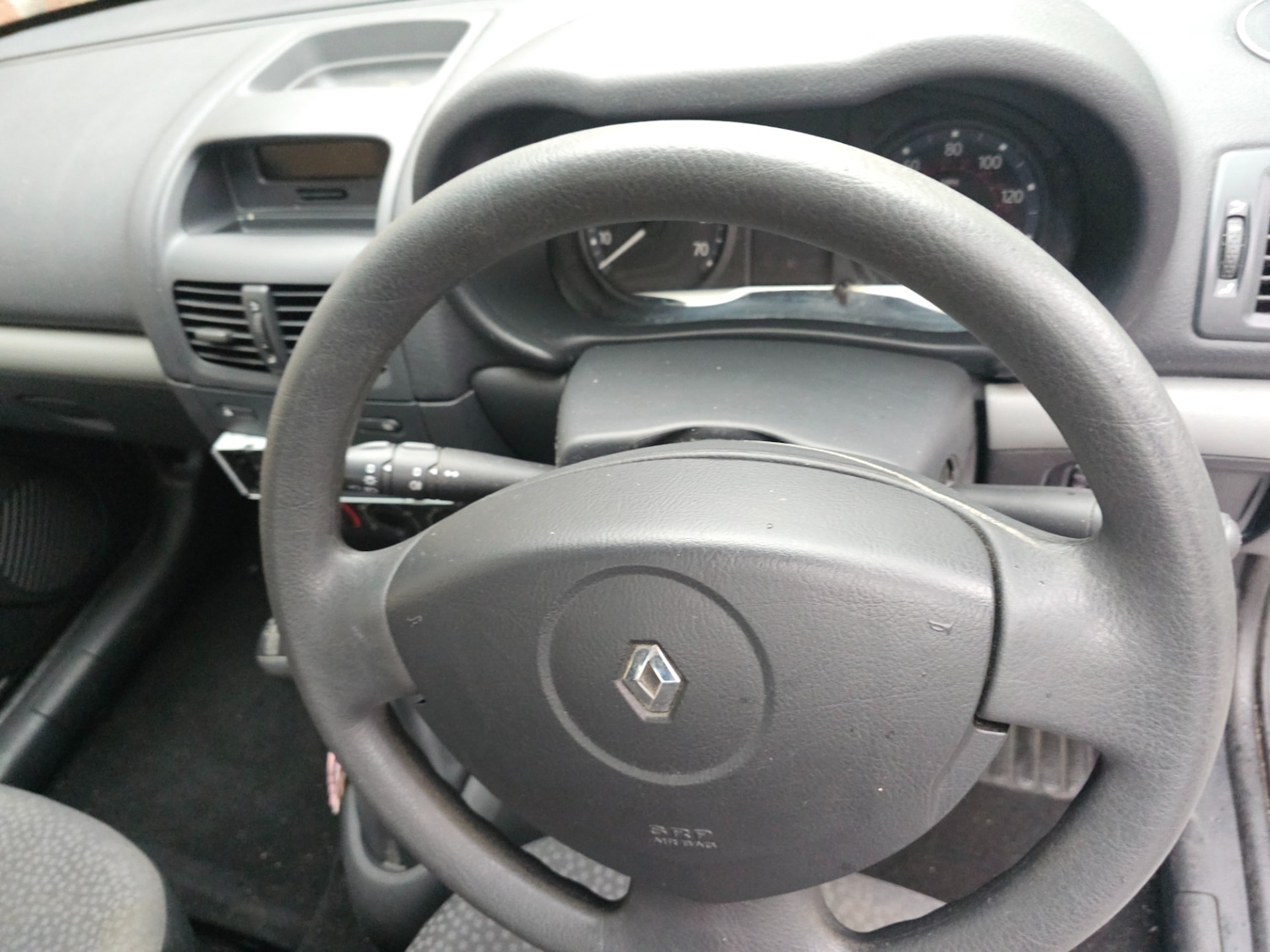 Used Renault Clio 2008 for sale - 76599573: Photo 5