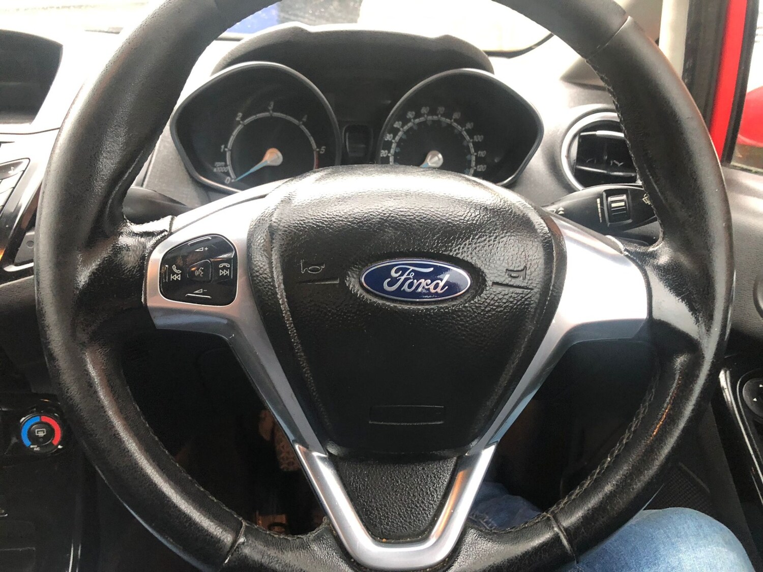 Used Ford Fiesta 2015 for sale - 76527435: Photo 15