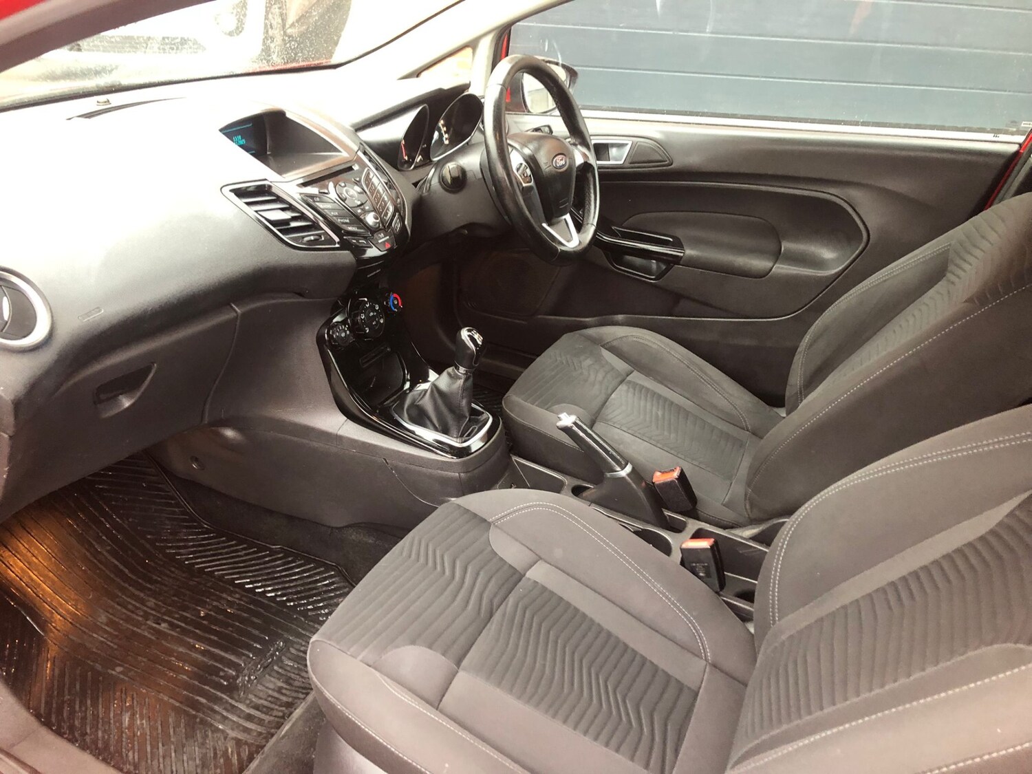 Used Ford Fiesta 2015 for sale - 76527435: Photo 16