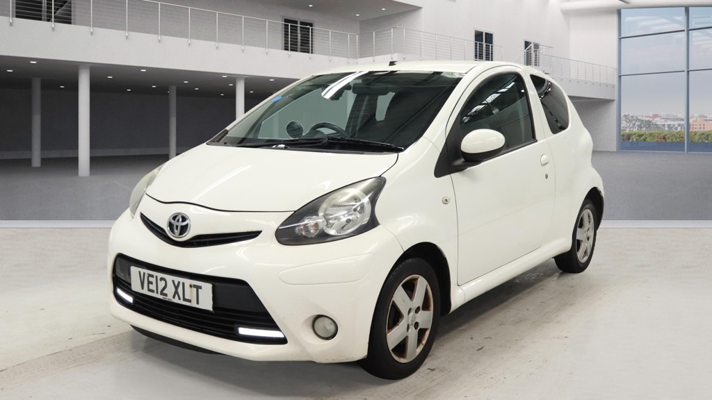 Used Toyota AYGO 2012 for sale - 76527445: Photo 2