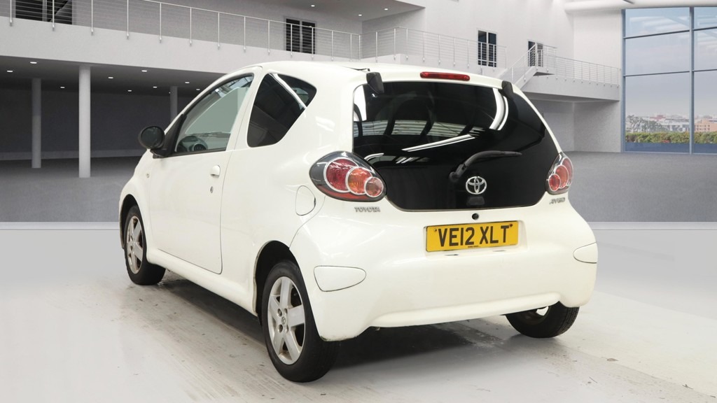 Used Toyota AYGO 2012 for sale - 76527445: Photo 3