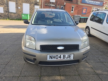Used Ford Fusion 2004 for sale - 78852925: Photo