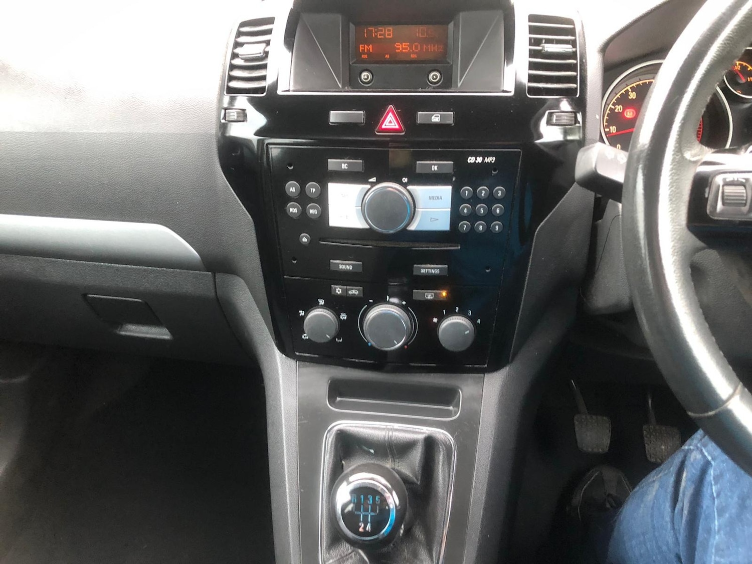 Used Vauxhall Zafira 2012 for sale - 77991561: Photo 21