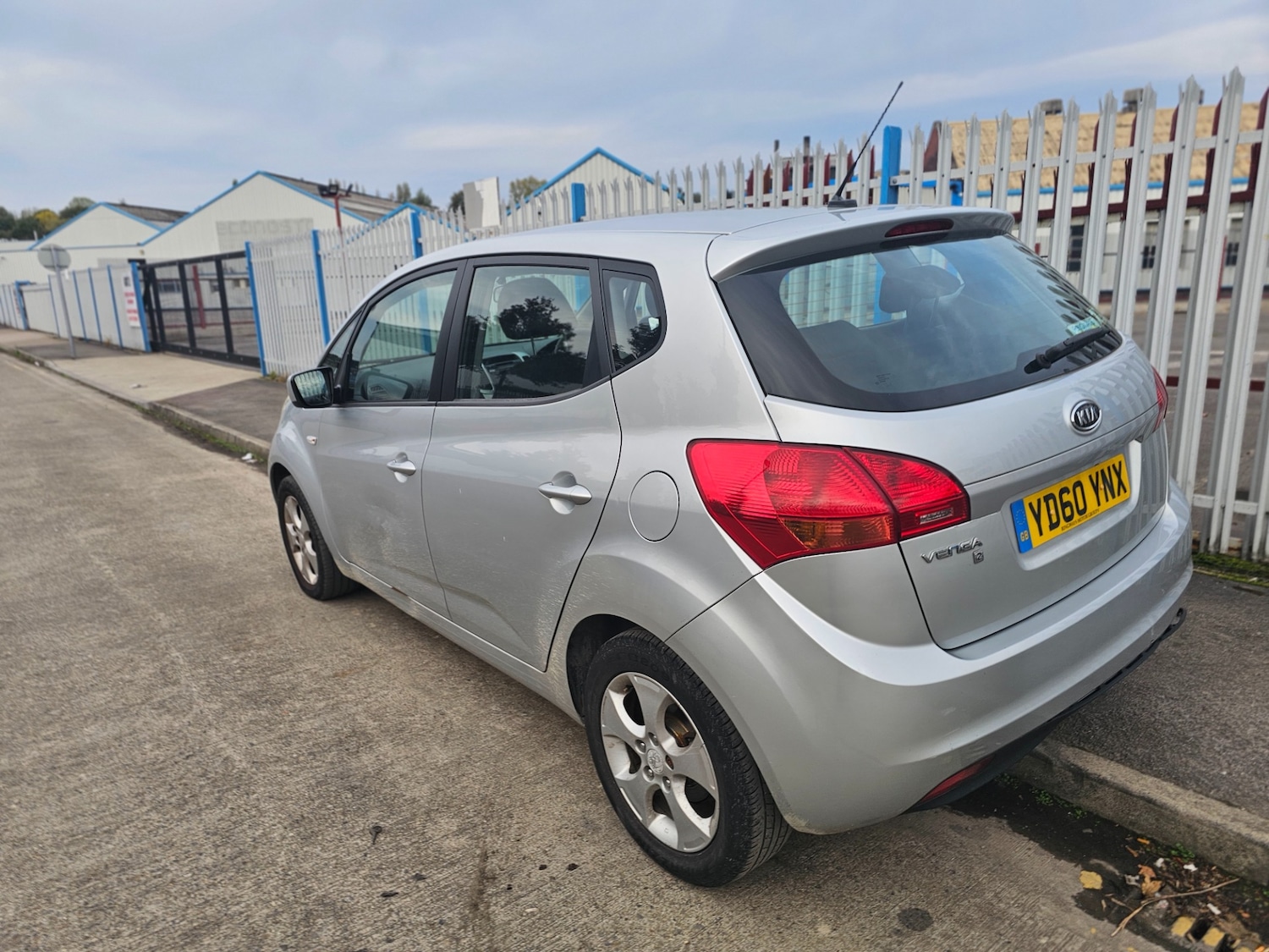 Used Kia Venga 2010 for sale - 76058328: Photo 6