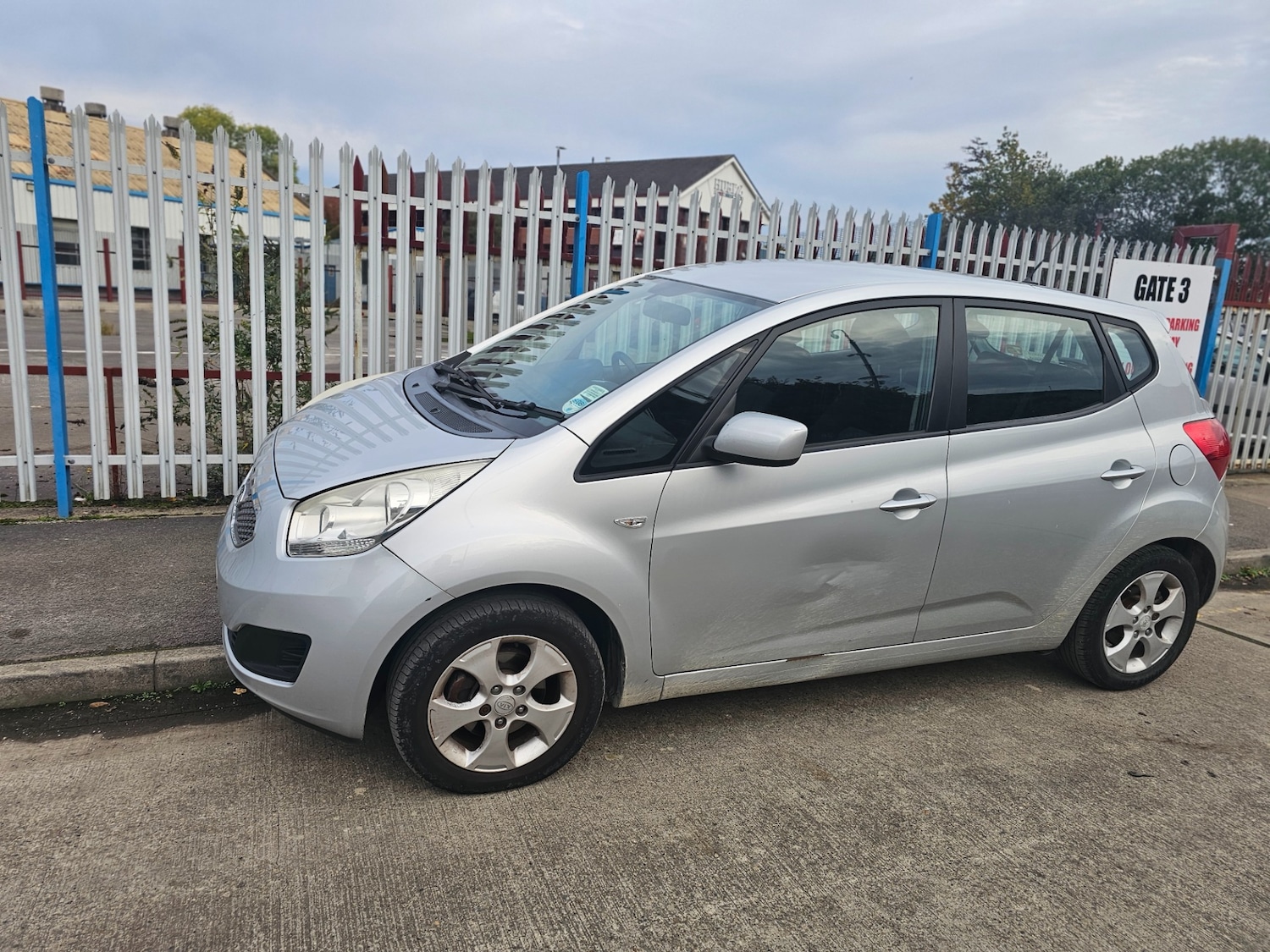 Used Kia Venga 2010 for sale - 76058328: Photo 7