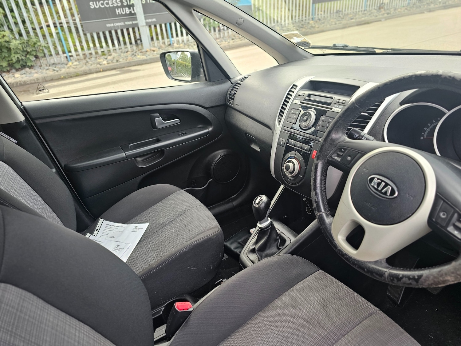 Used Kia Venga 2010 for sale - 76058328: Photo 9