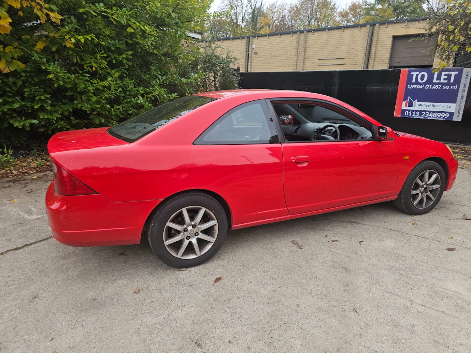 Used Honda Civic 2003 for sale - 76408331: Photo 3