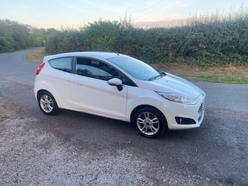 Used Ford Fiesta 2017 for sale - 79625836: Photo