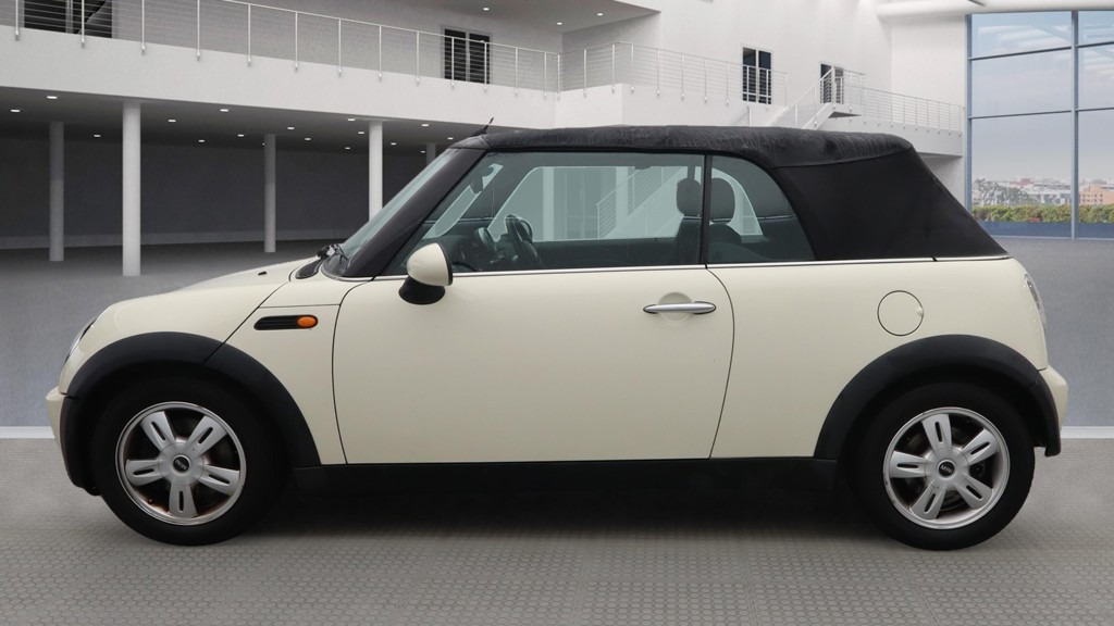 Used MINI Convertible 2006 for sale - 76397262: Photo 7