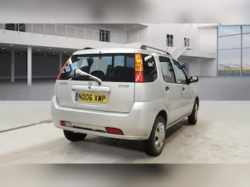 Used Suzuki Ignis 2006 for sale - 76025411: Photo