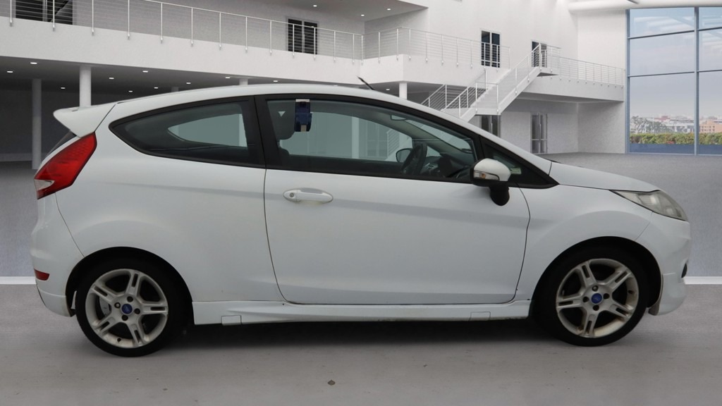 Used Ford Fiesta 2011 for sale - 77020626: Photo 3