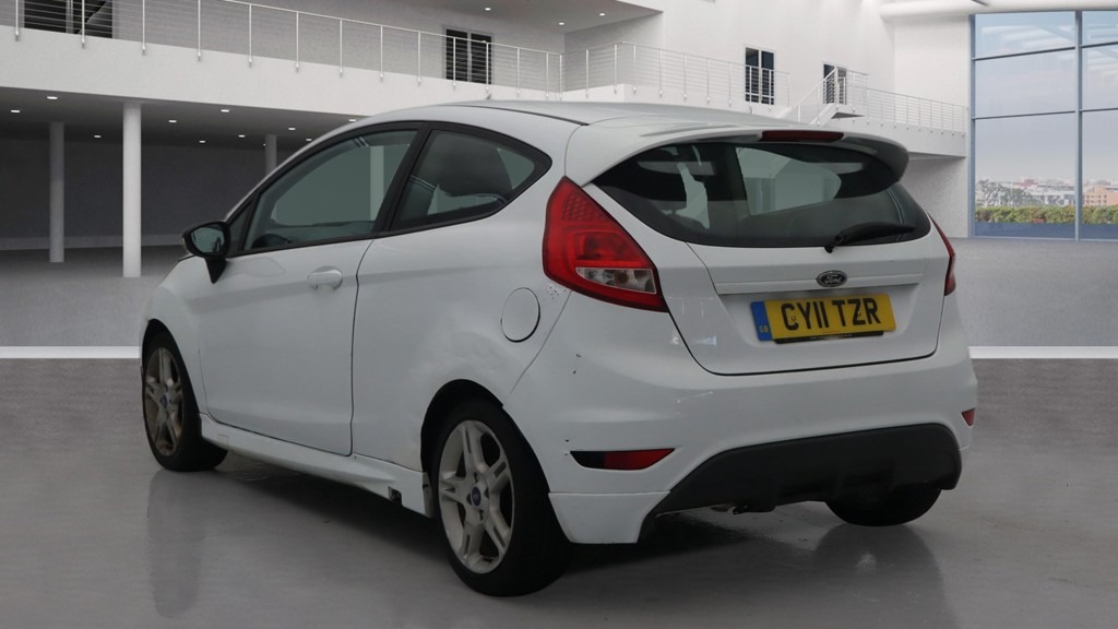 Used Ford Fiesta 2011 for sale - 77020626: Photo 5