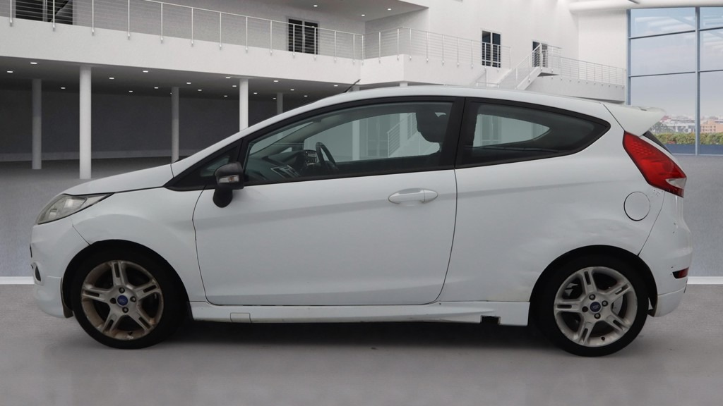 Used Ford Fiesta 2011 for sale - 77020626: Photo 6