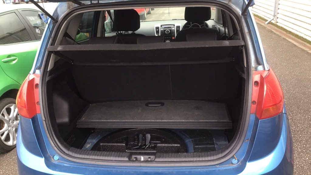 Used Kia Venga 2010 for sale - 76527585: Photo 7