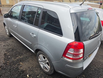 Used Vauxhall Zafira 2010 for sale - 79424408: Photo