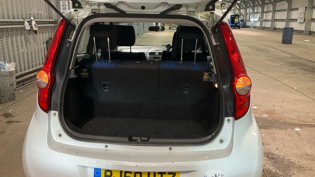 Used Vauxhall Agila 2010 for sale - 77090194: Photo 9