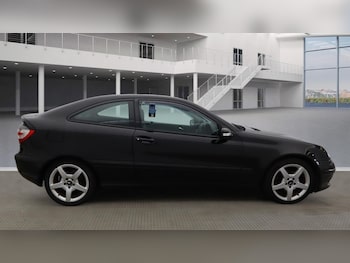 Used Mercedes-Benz C-Class 2006 for sale - 75505730: Photo