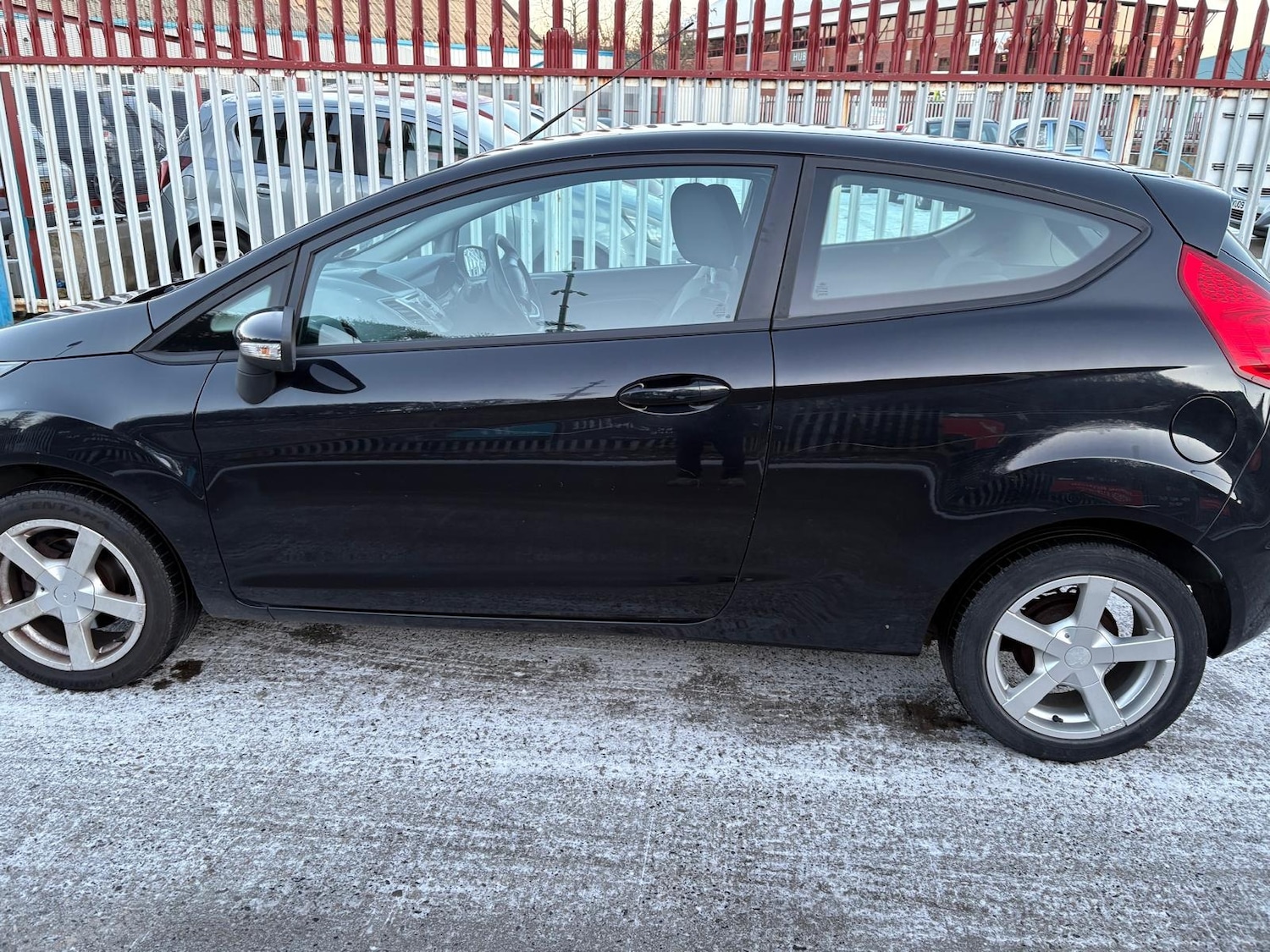 Used Ford Fiesta 2009 for sale - 77100186: Photo 3