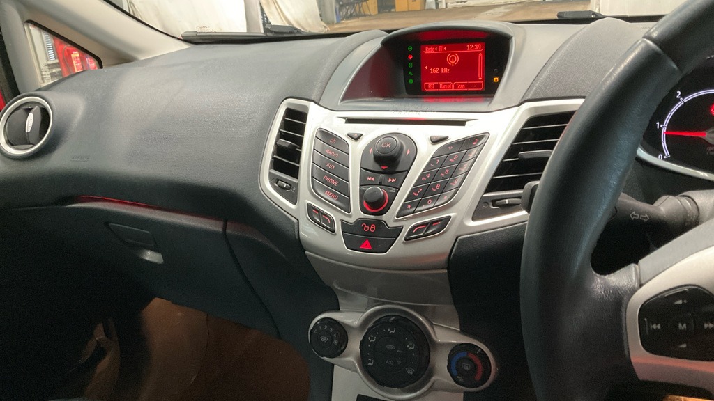 Used Ford Fiesta 2012 for sale - 77423769: Photo 11