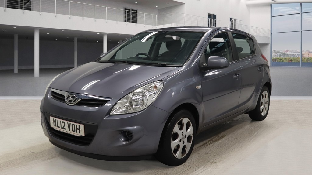 Used Hyundai i20 2012 for sale - 76514375: Photo 2