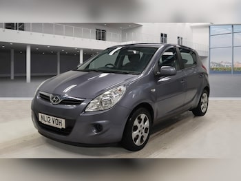 Used Hyundai i20 2012 for sale - 76514375: Photo